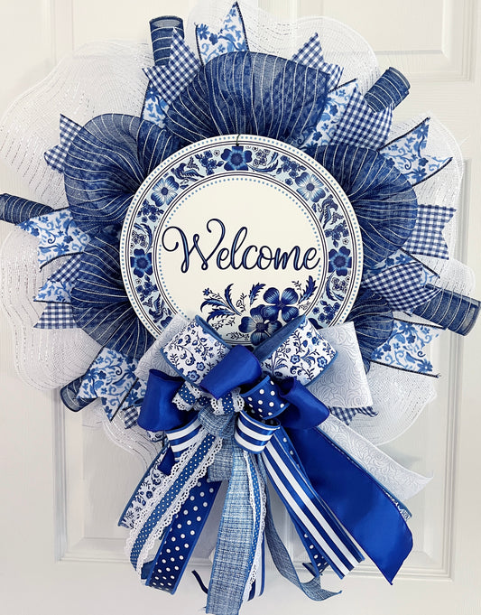 Blue Willow Welcome Wreath