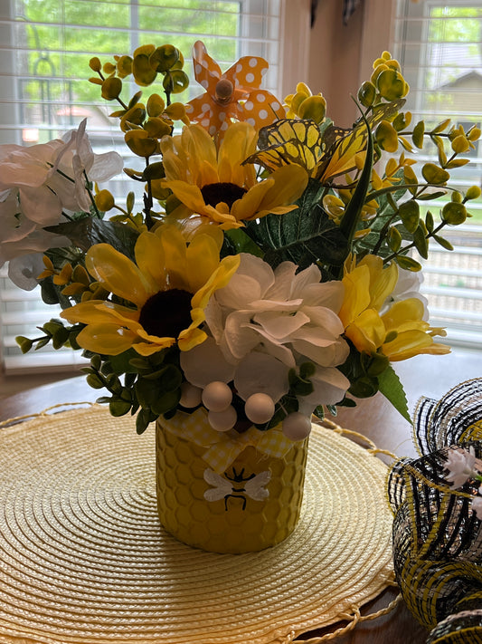Small Bee Pot Arrangement