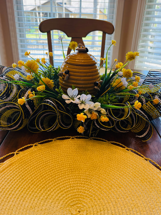 Honey Pot Centerpiece